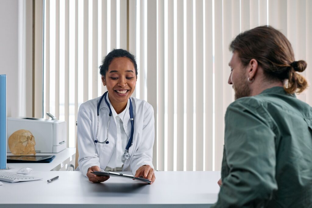 Patient speaking with a doctor 