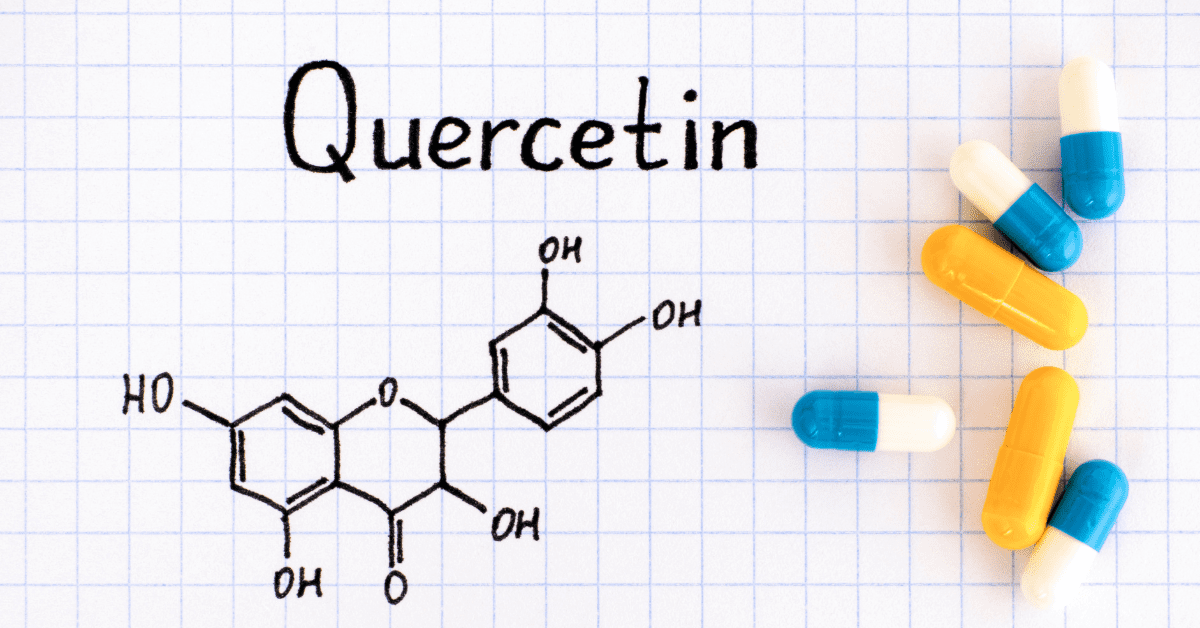 Quercetin pill and molecular structure